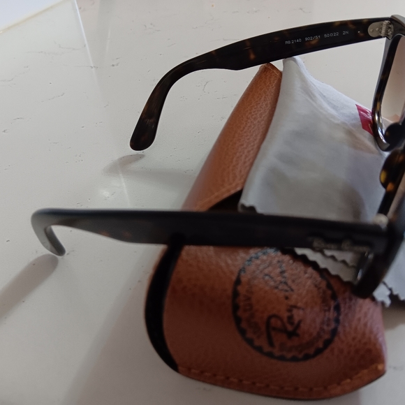 Ray Ban Wayfarer - Picture 4 of 8